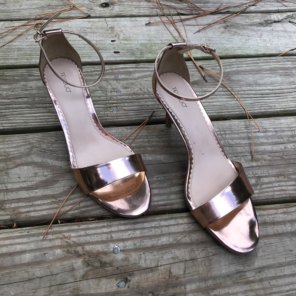 Rose gold heels 👠 gorgeous color 3” heel